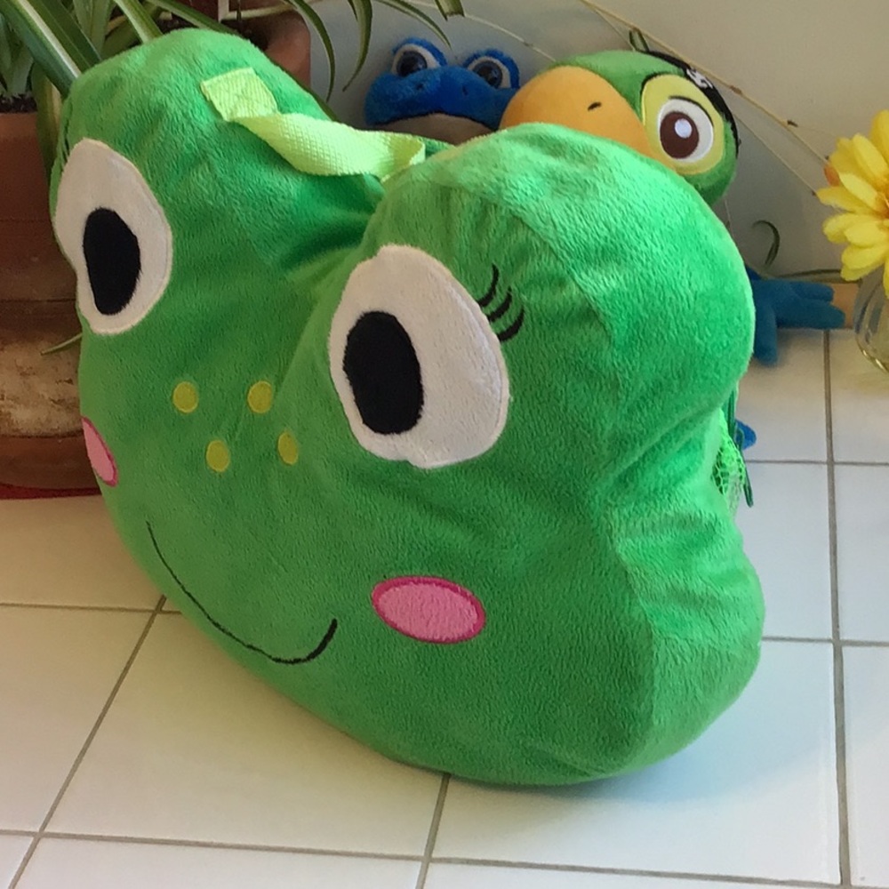 Cute Frog Pillow w/Zipper Mesh Pocket - Picture 4 of 6